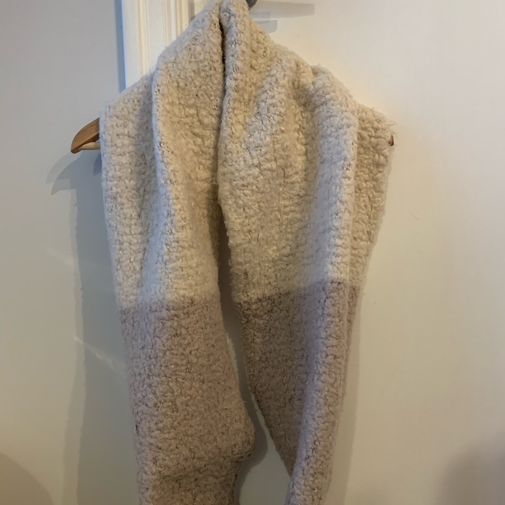 Infinity scarf